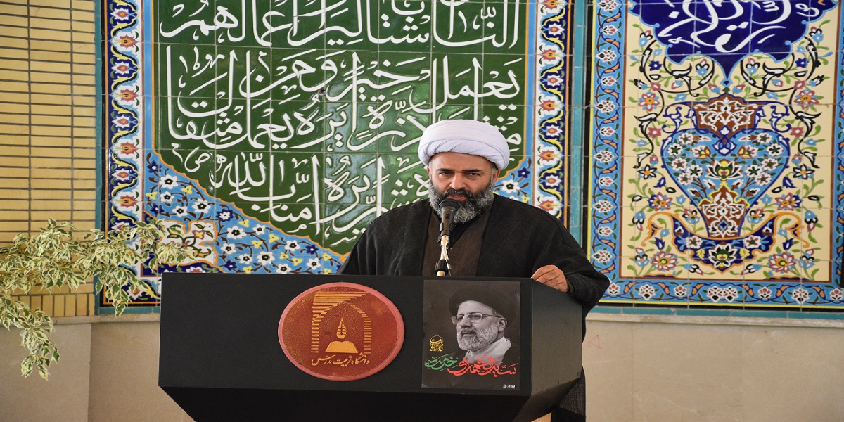 آیین گرامیداشت شهدای والا مقام خدمت در پردیس نور برگزار شد