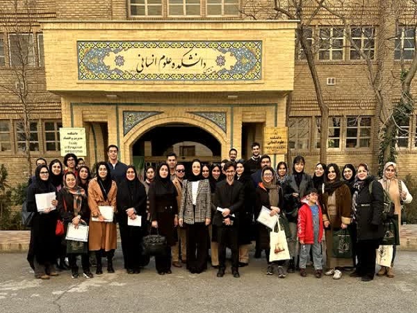 برگزاری رویداد «پایان‌نامه در ۵ دقیقه» در گروه زبان روسی